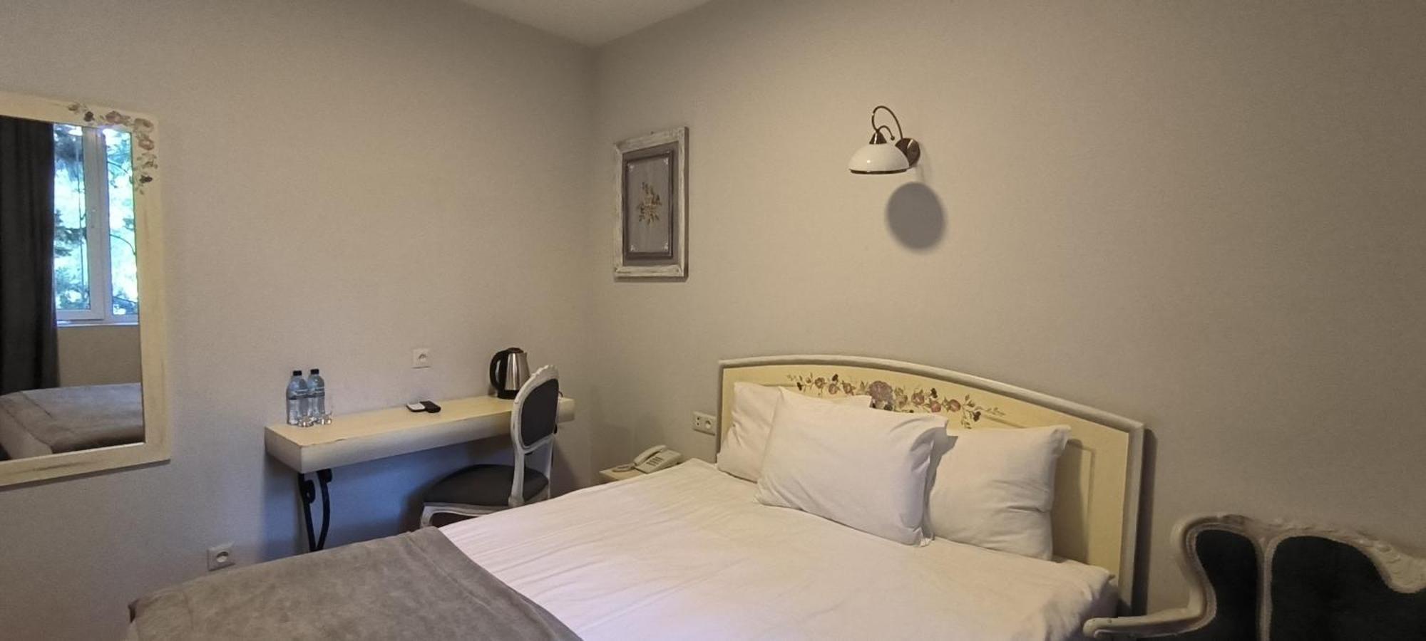 Prestige Palace - Esquisse Hotel Tbiliszi Szoba fotó