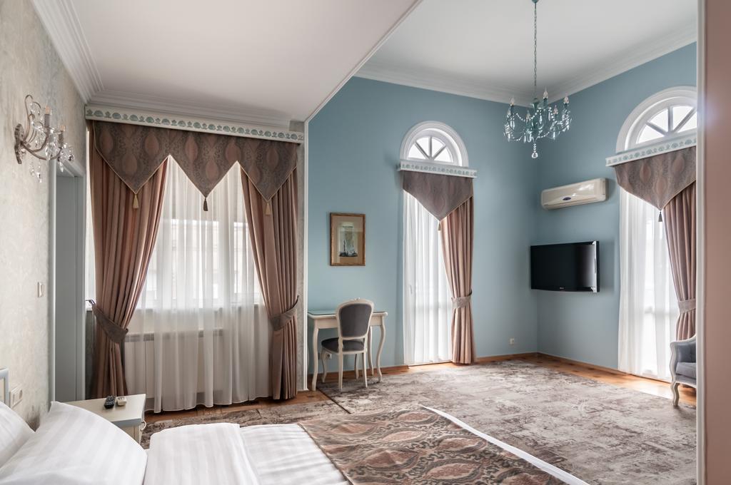 Prestige Palace - Esquisse Hotel Tbiliszi Kültér fotó