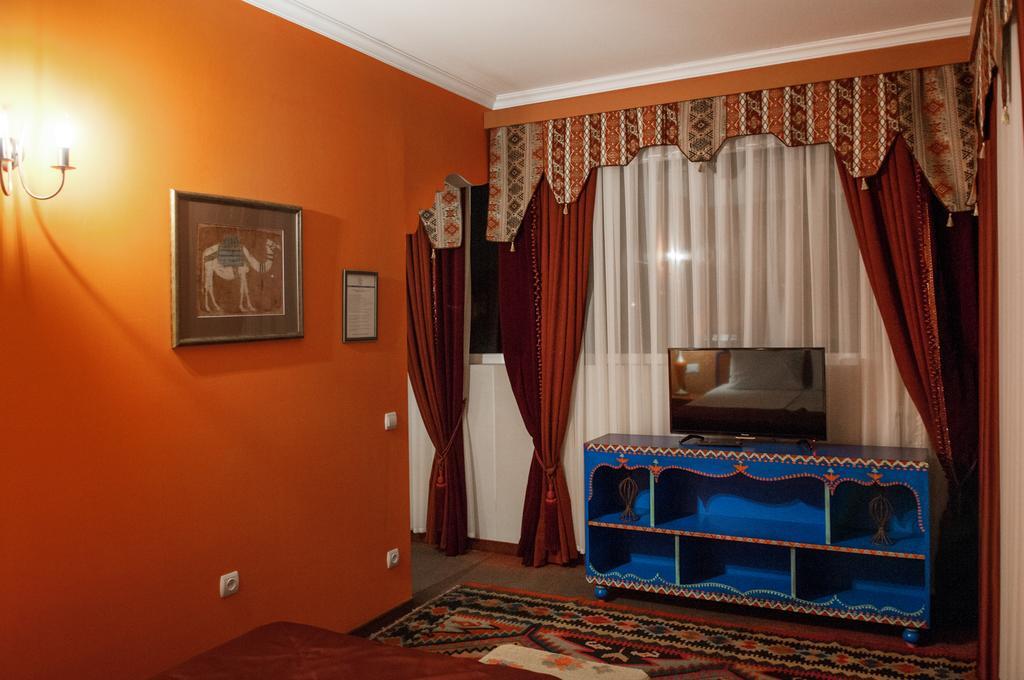 Prestige Palace - Esquisse Hotel Tbiliszi Kültér fotó